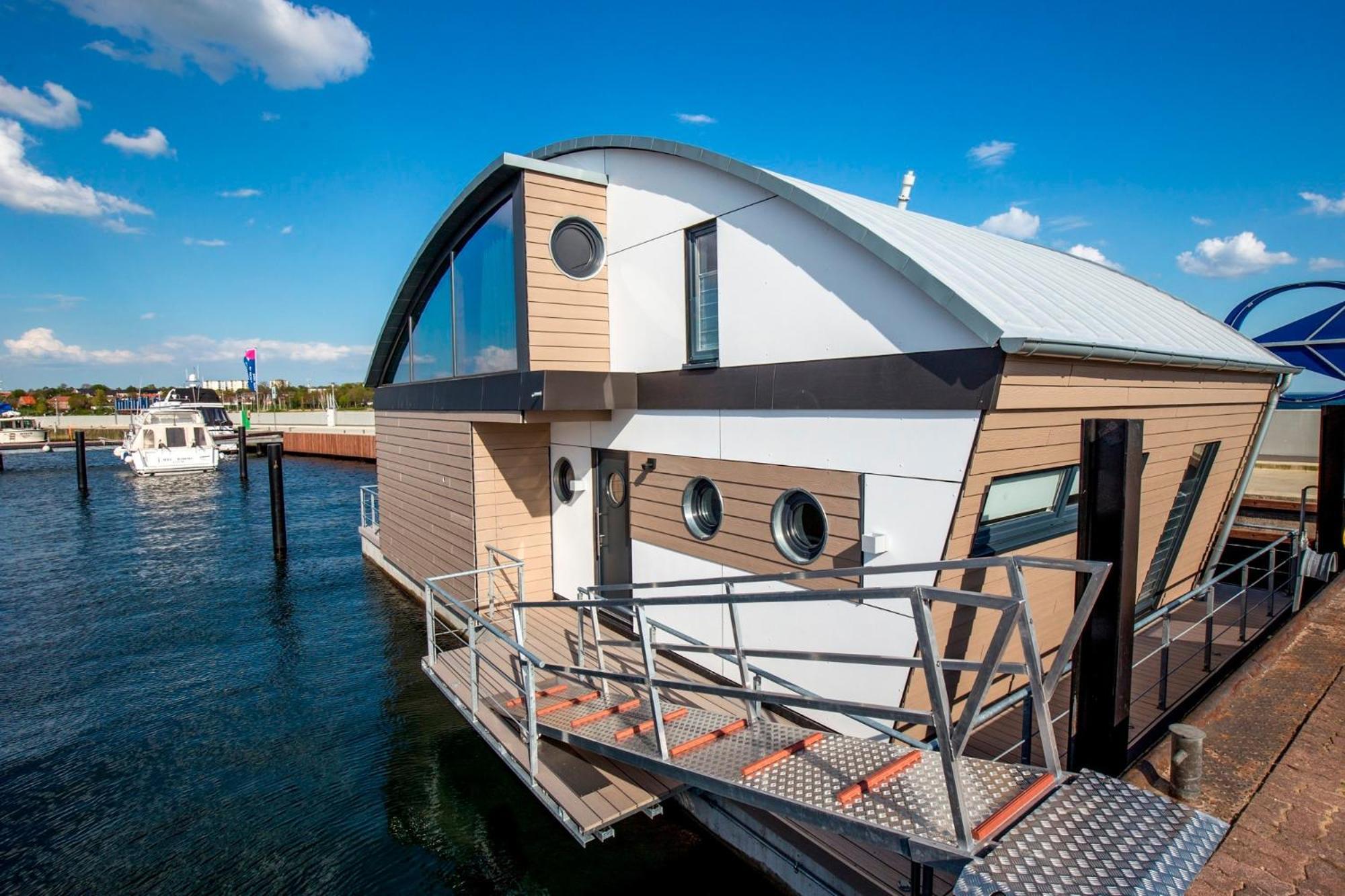 Kyst 5410 Floating Home 2 Neustadt in Holstein Dış mekan fotoğraf